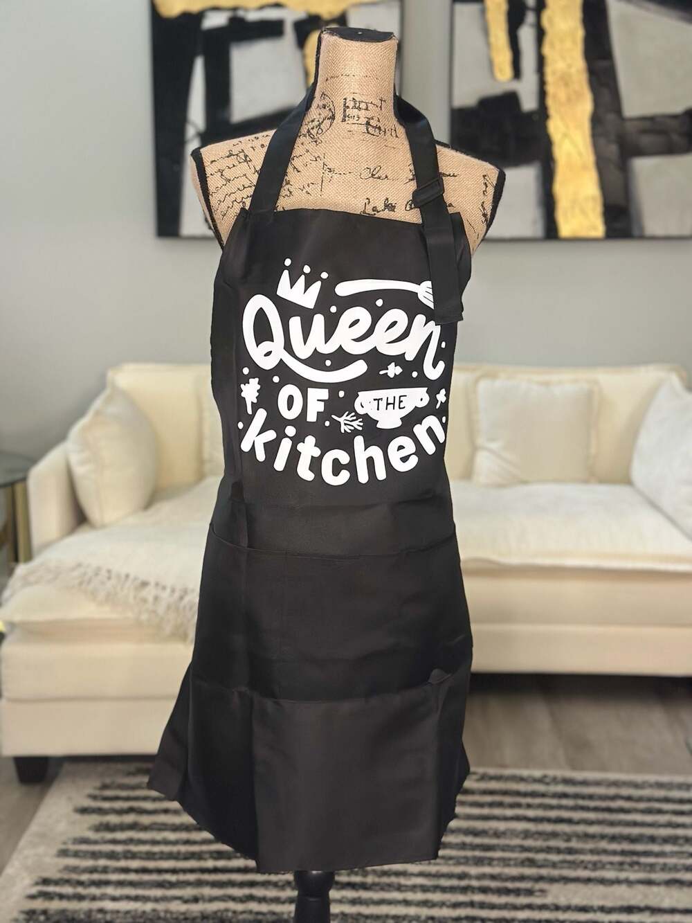 Queen of the Kitchen Graphic Print Bib Apron with Pockets